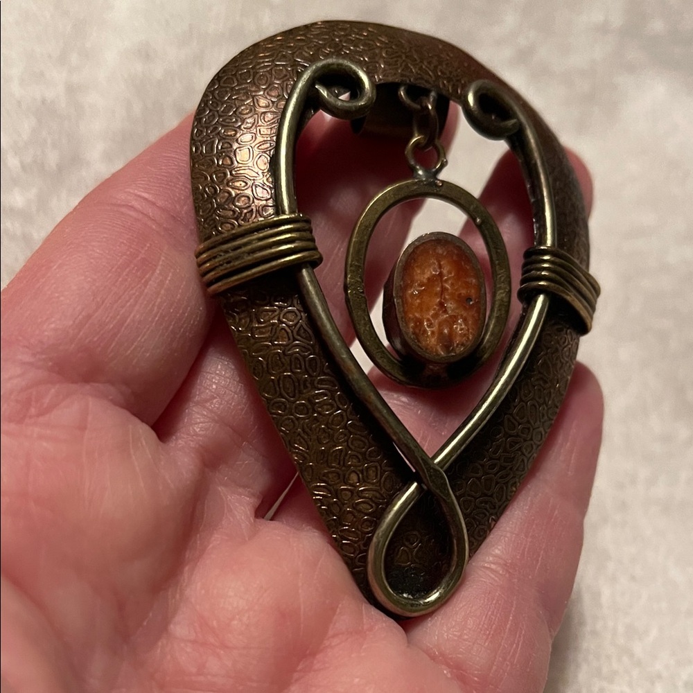 Handmade Copper Wire-wrapped Pendant with Stone Embellishment - Picture 4 of 4